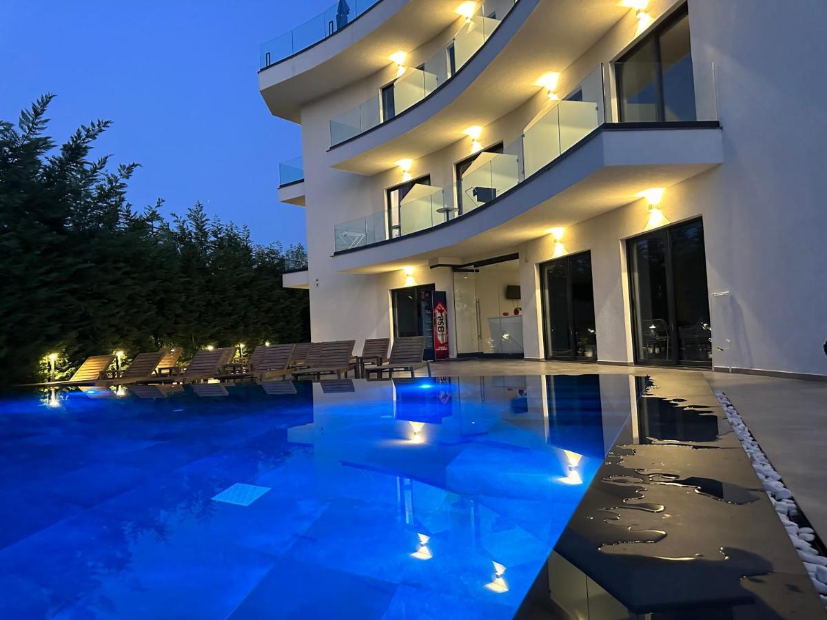 Blue Eye Hotel Ksamil Bagian luar foto