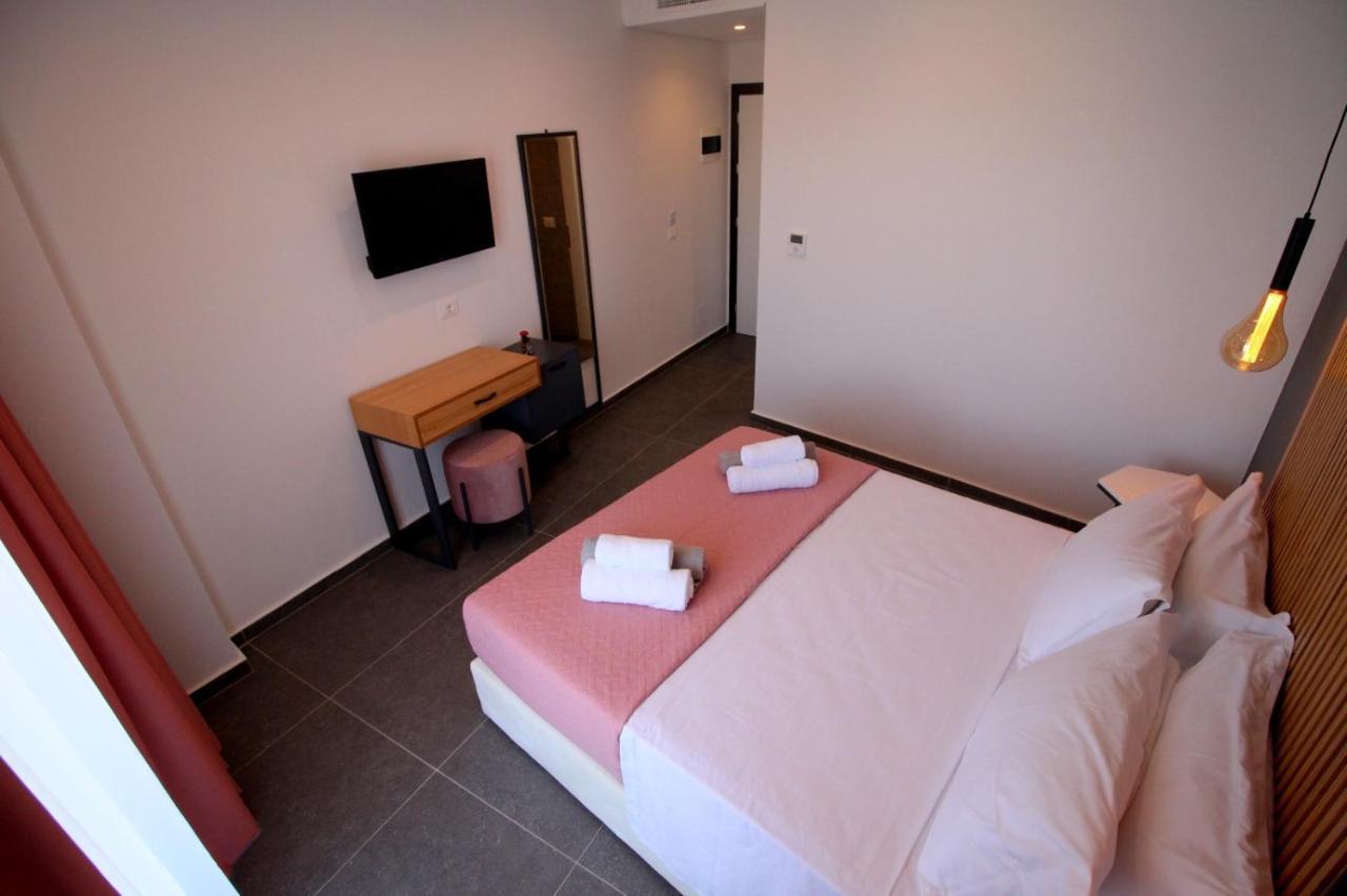 Blue Eye Hotel Ksamil Bagian luar foto